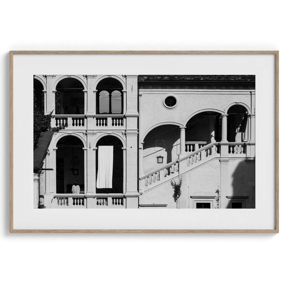 Minimalist Majesty